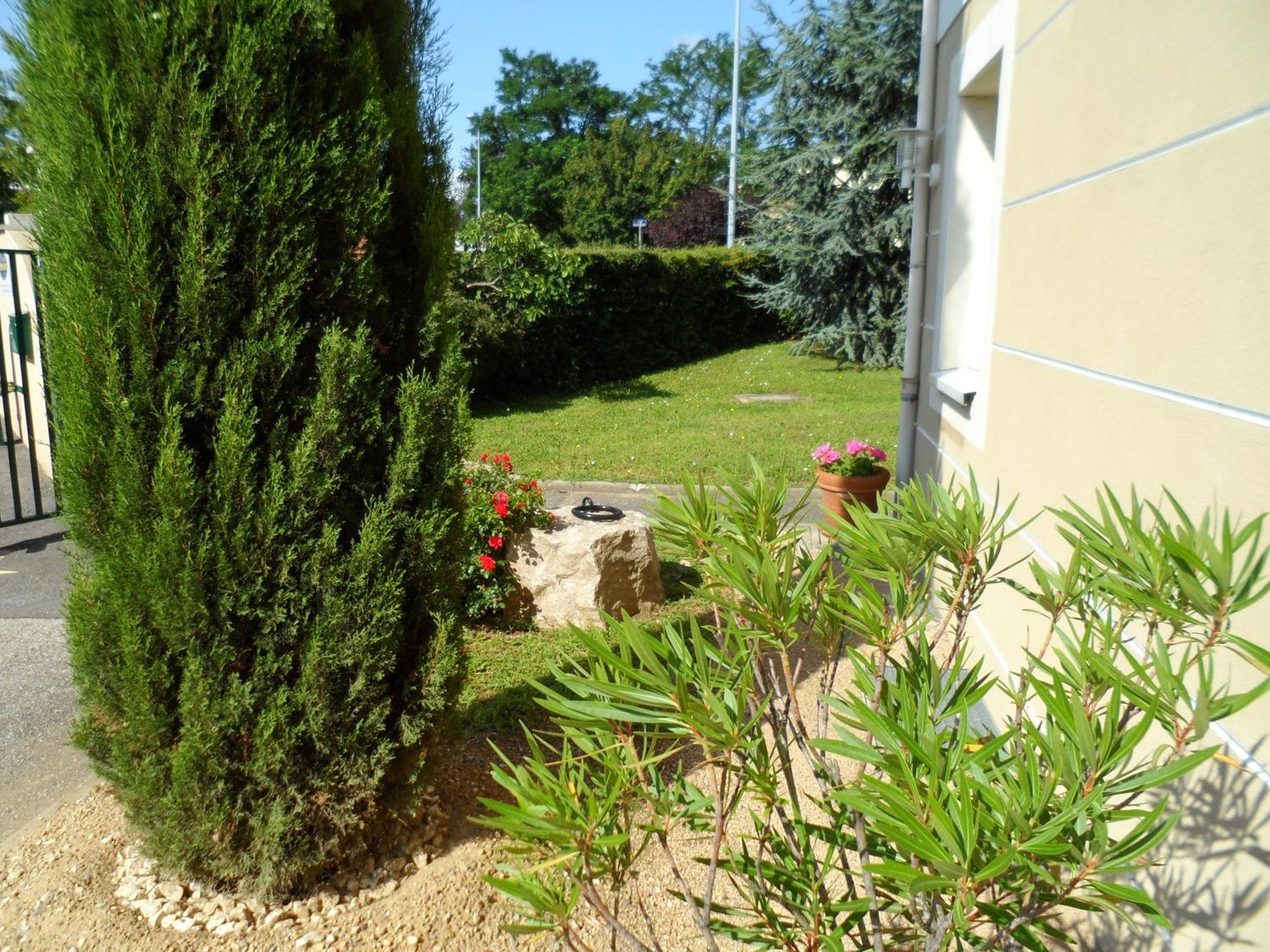 Hotel Lyon Sud, Pierre Benite, St Genis Laval Exterior foto